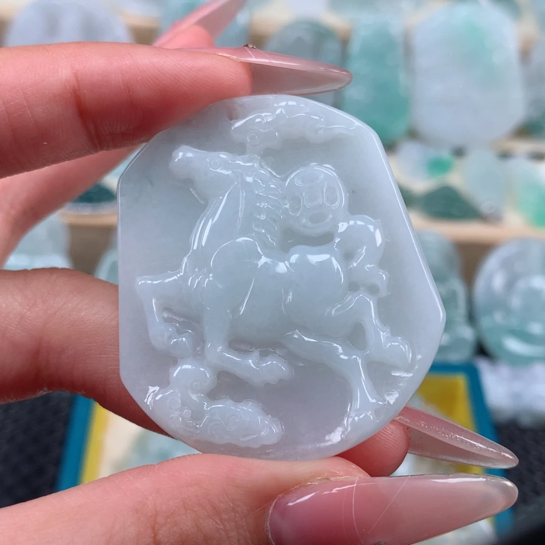 翡翠未镶嵌颈饰天然翡翠
