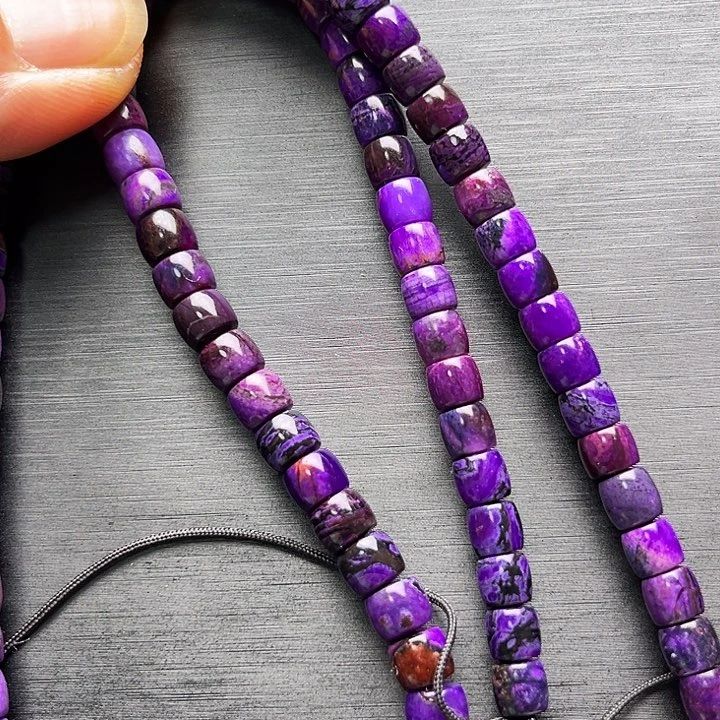 未镶嵌苏纪石（舒俱来）颈饰