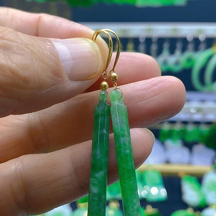 杉***丽翡翠18K金镶嵌耳饰耳坠