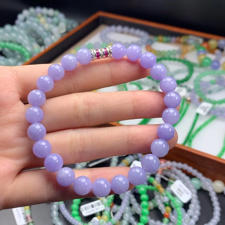 翡翠手镯未镶嵌翡翠