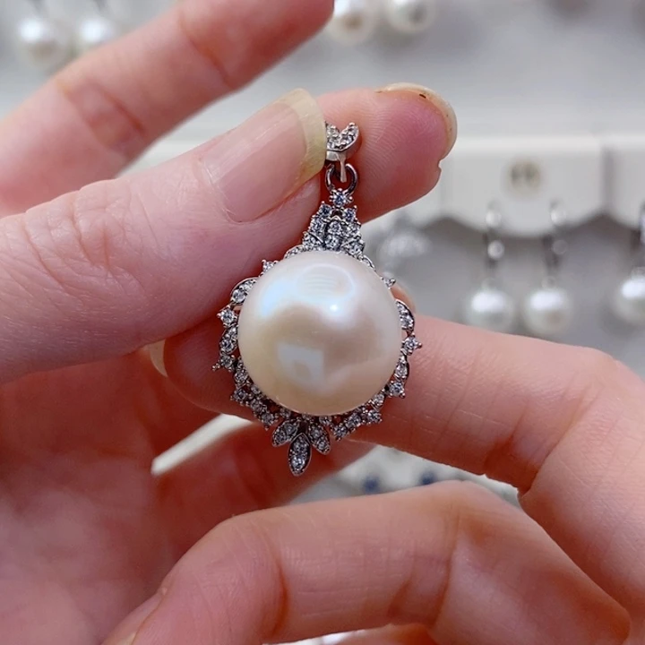 未镶嵌淡水珍珠颈饰14+A