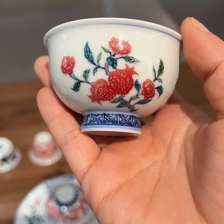 子君堂青花釉里红斗彩杯杯