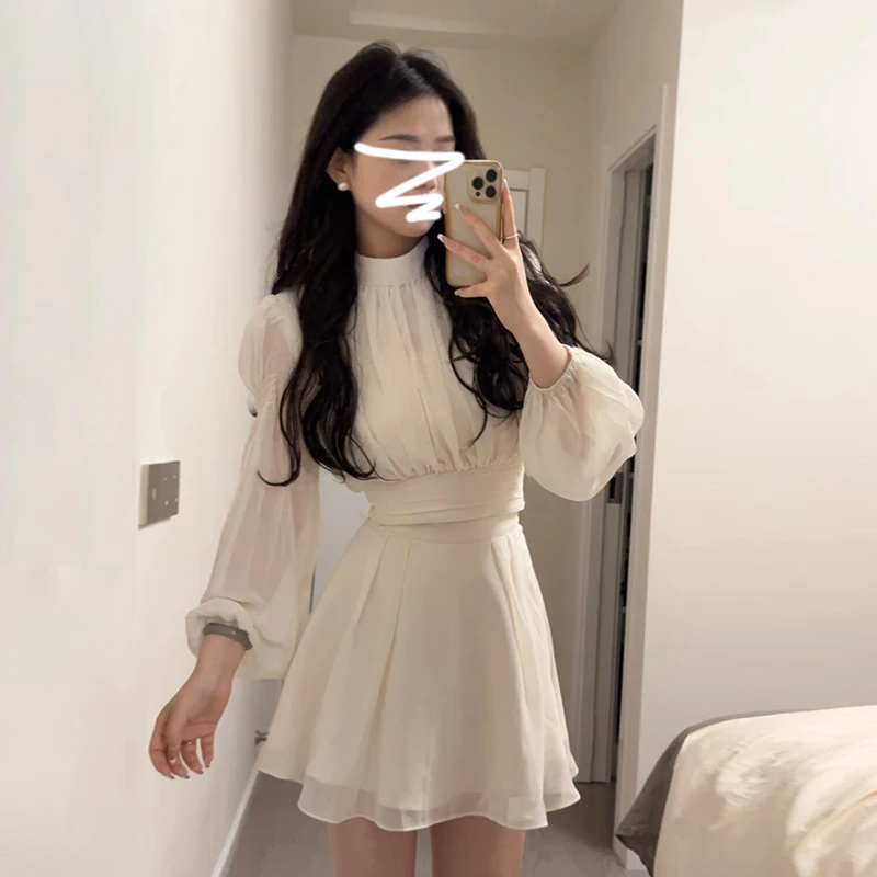 2025早春新款长袖雪纺白色连衣裙女泡泡袖收腰气质a字半身裙套装