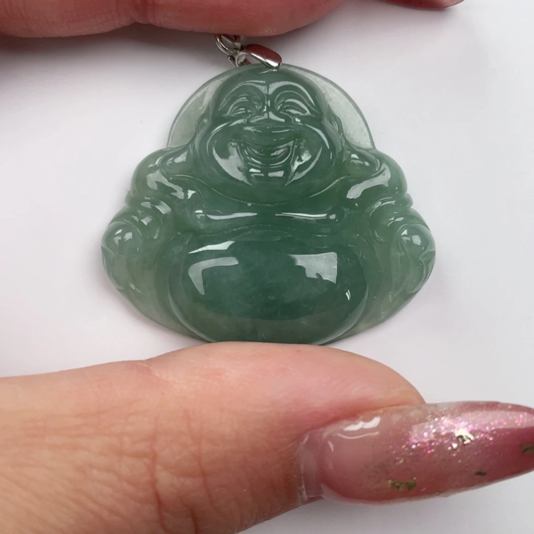 翡翠未镶嵌颈饰佛公