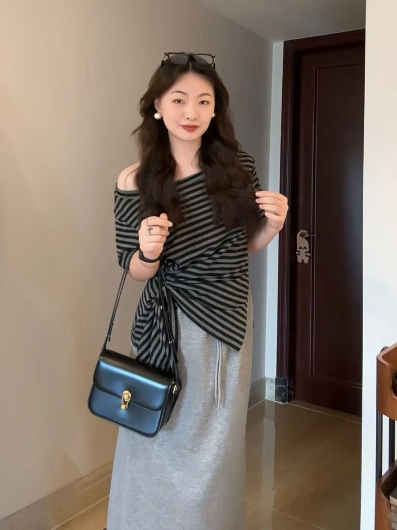 something 叁熏 小众斜领条纹T恤通勤露肩+高腰百搭半身裙套装