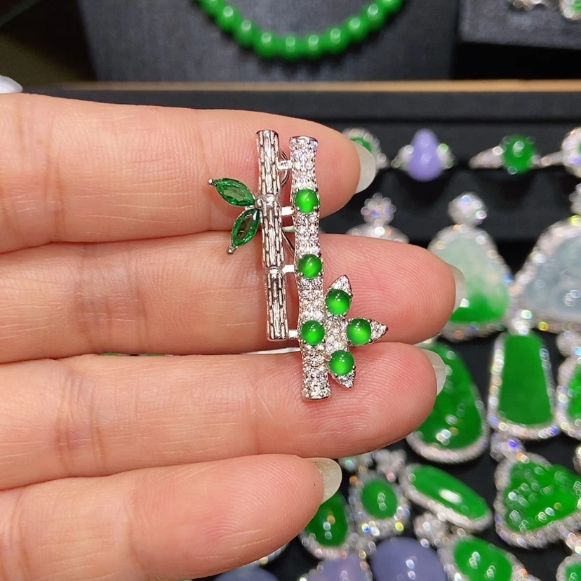 【闪购商品】翡翠颈饰未镶嵌天然翡翠