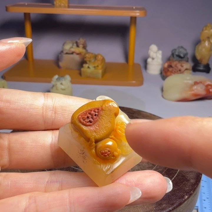 寿山石印石鸡母窝福利章