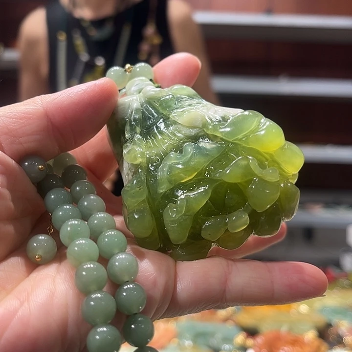 岫玉未镶嵌毛衣链