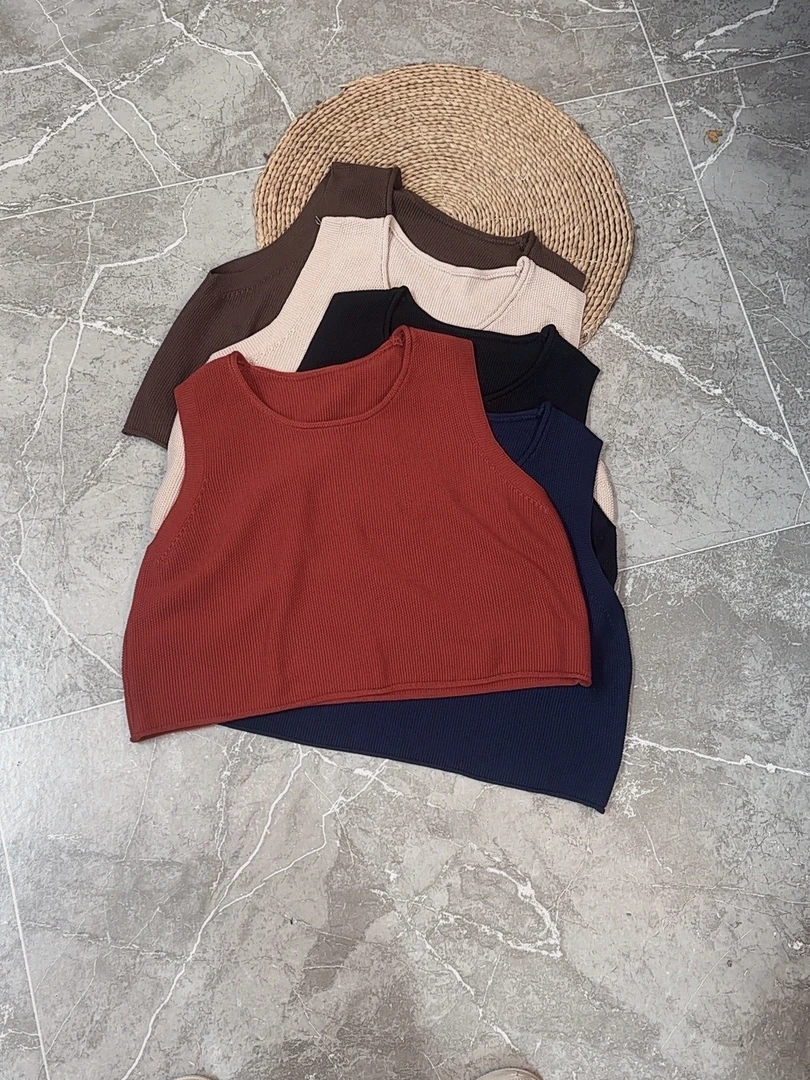 2503春款简约套头短款宽松马甲