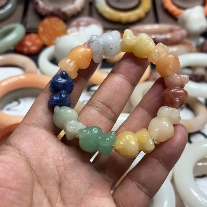 小***³石英质玉未镶嵌手镯