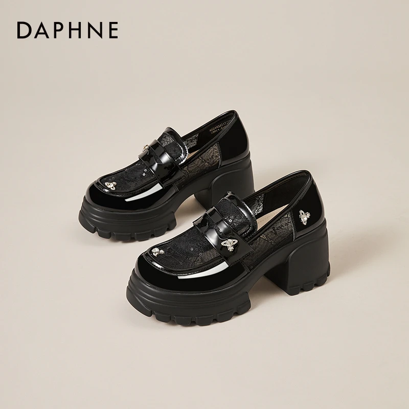 达芙妮玛丽珍鞋女2025新款夏季粗跟黑色蕾丝高跟百搭高级感配裙子