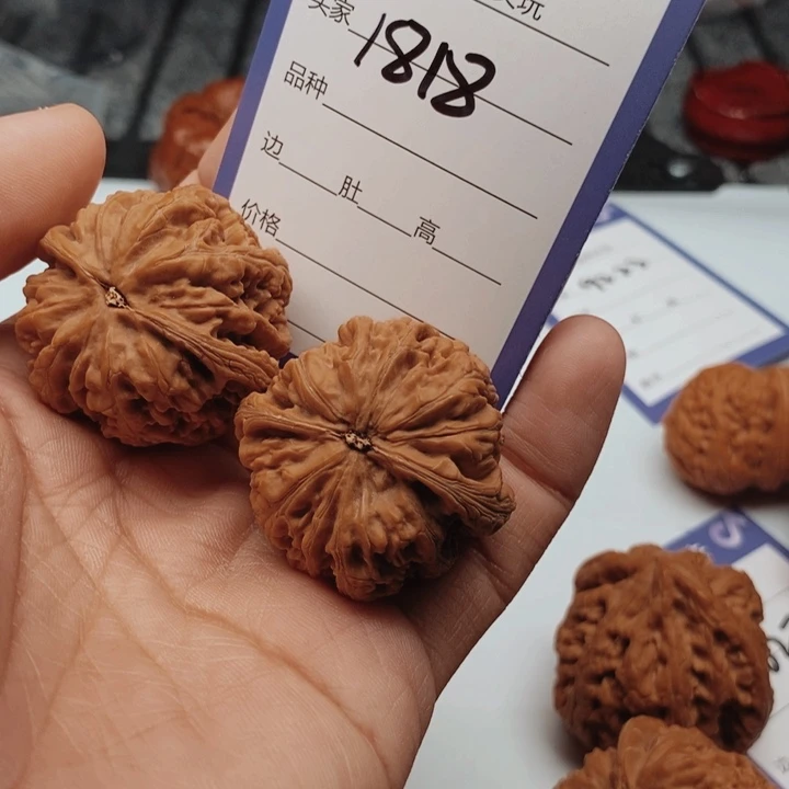 文玩核桃吊坠1818