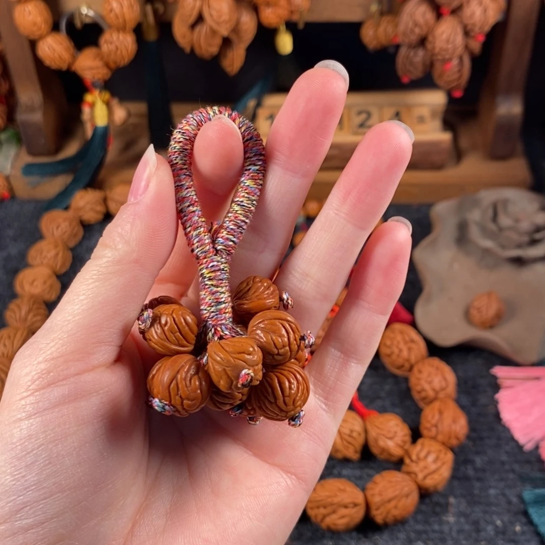 吊坠桃核桃枭挂件