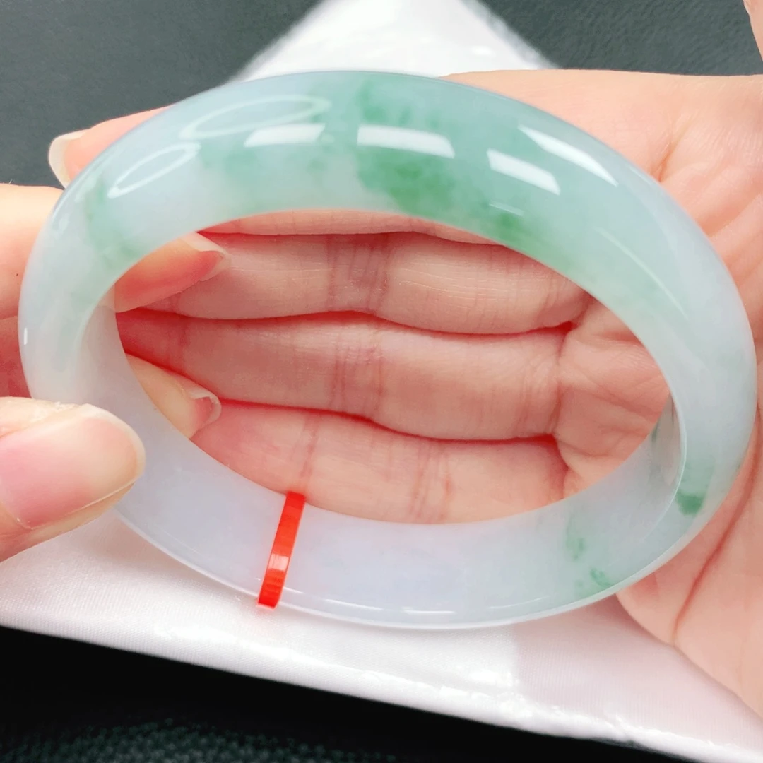 翡翠未镶嵌手镯60圈