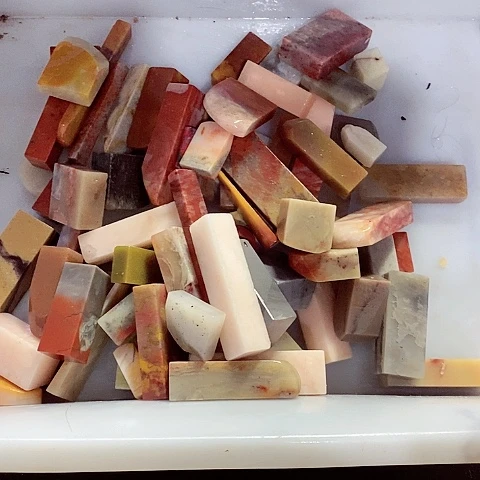 老挝石翰**院老挝石老挝石