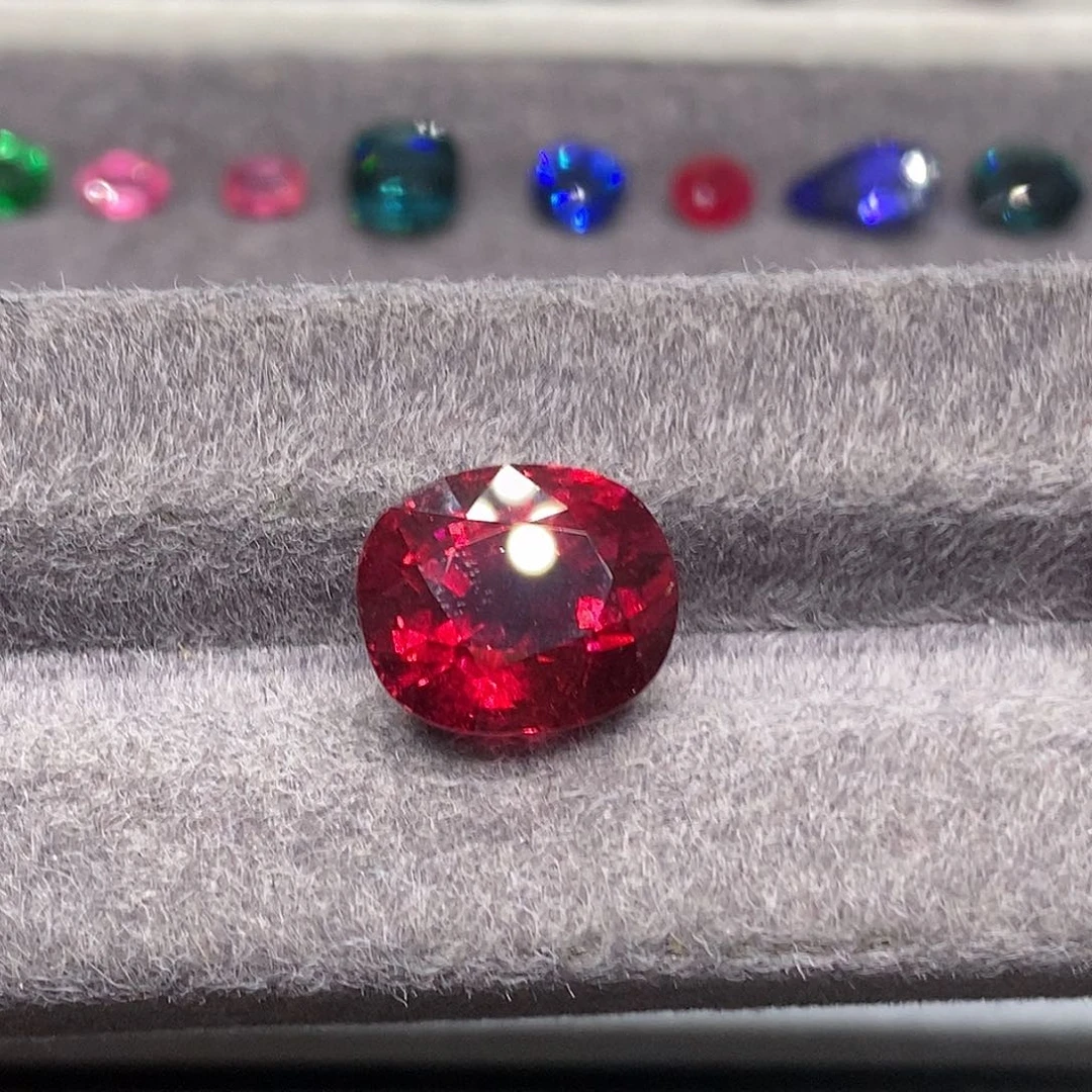 碧玺裸石未镶嵌10.44克拉天然卢比来