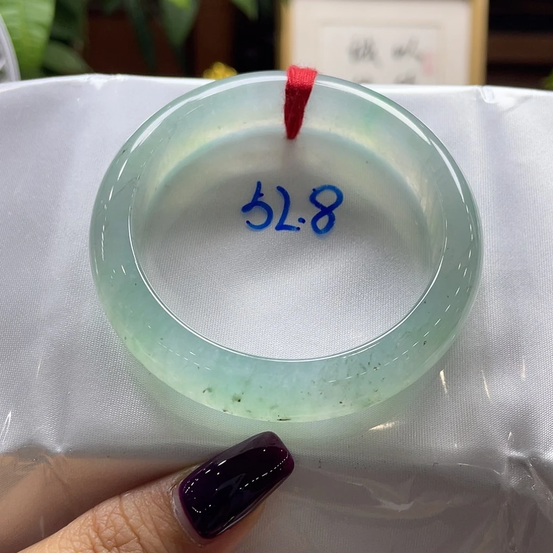 翡翠未镶嵌手镯88 号链接