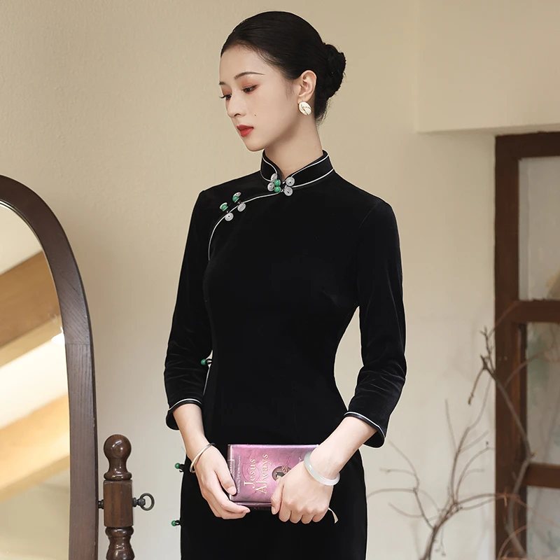 绝美新中式旗袍2025新款秋季日常可穿上海妈妈国风丝绒改良连衣裙