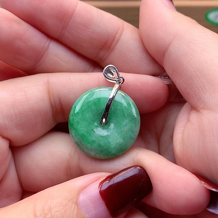 翡翠颈饰银S925镶嵌翡翠