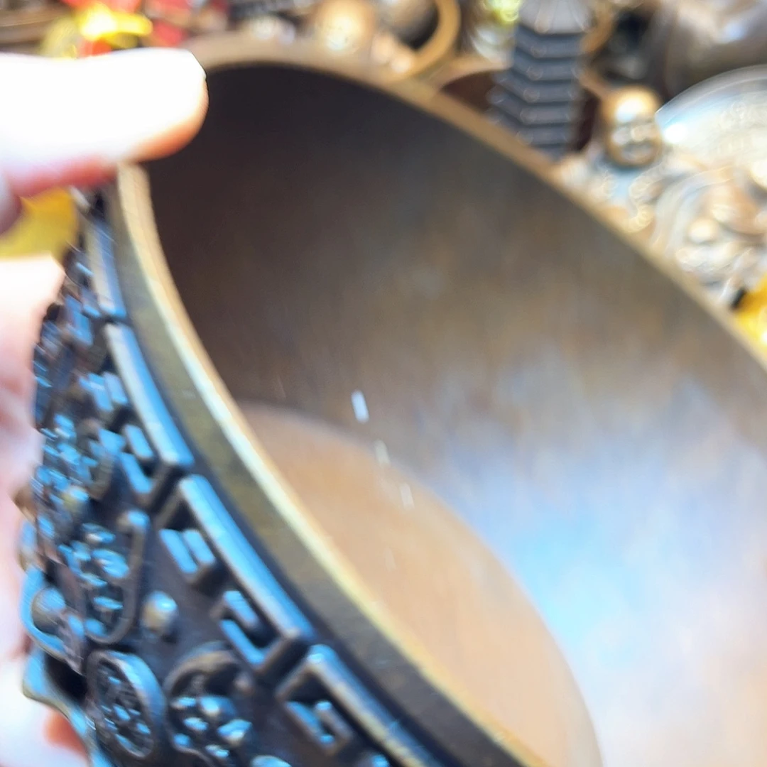 精美铜器工艺品等