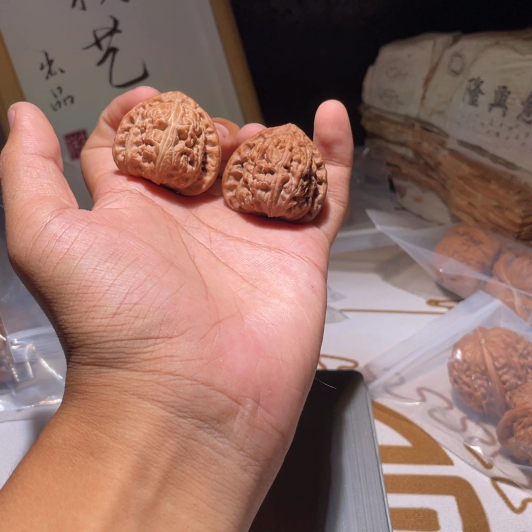 凯***生手串/手链核桃三角白36全品无修