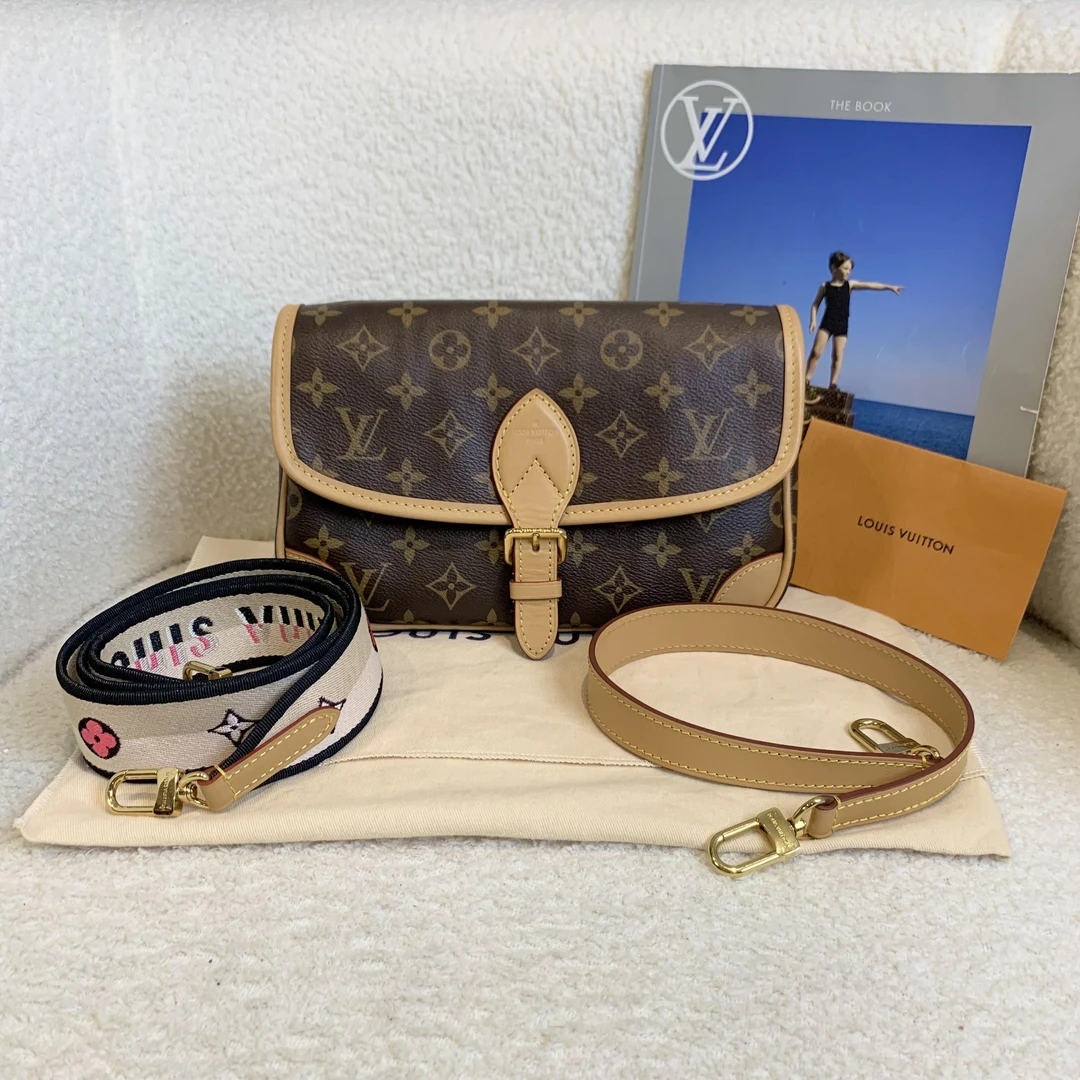 99新 LouisVuitton/路易威登 壹臻/法棍包米黑肩带54483602