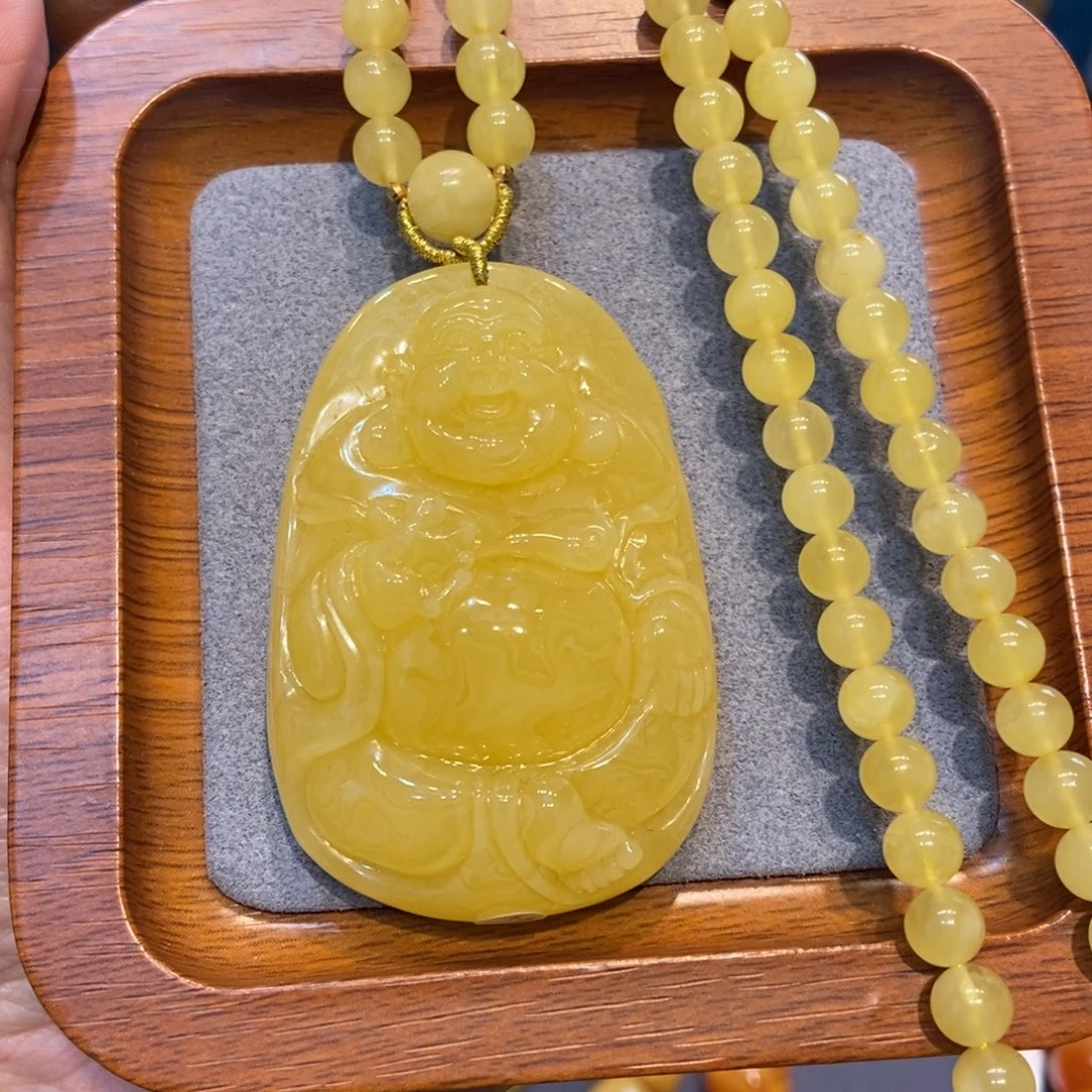 琥珀未镶嵌颈饰蜜蜡