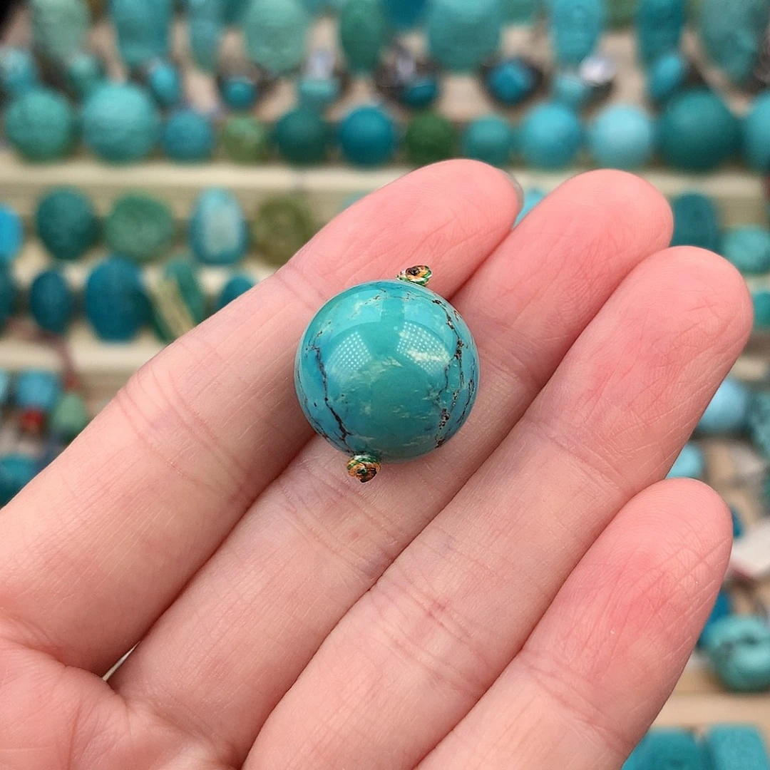 绿松石未镶嵌珠宝奇石