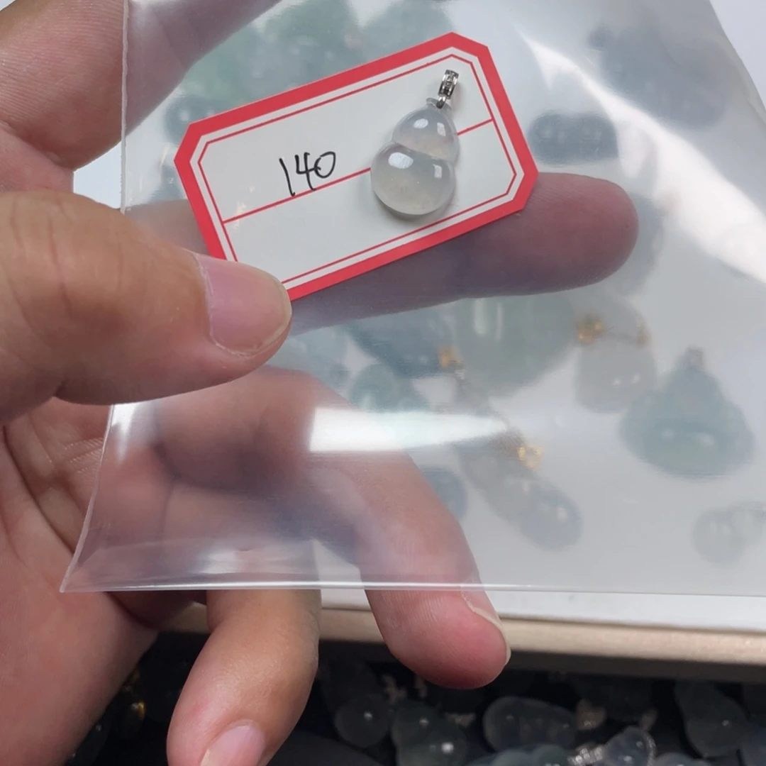 翡翠18K金镶嵌颈饰140翡翠