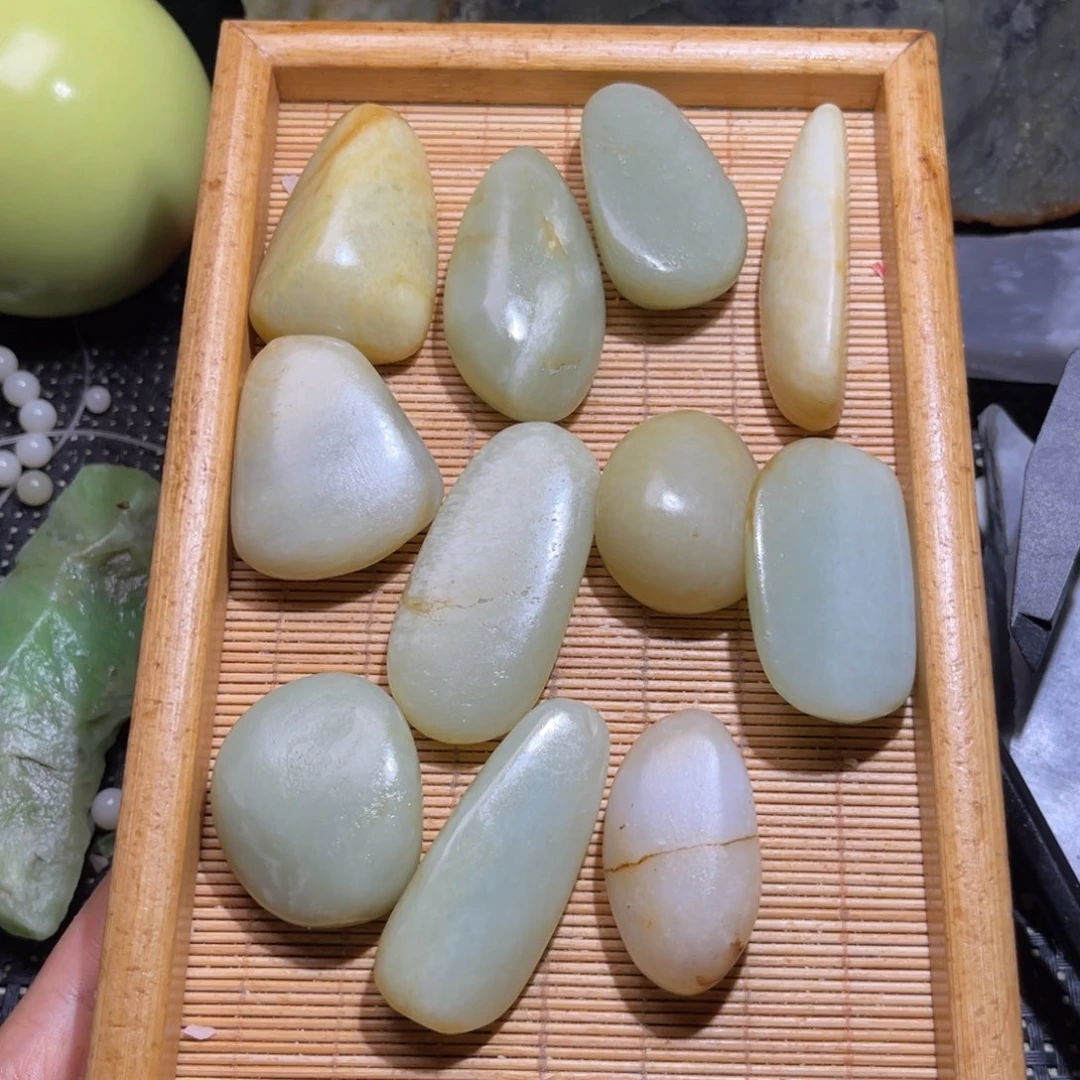 未镶嵌和田玉挂件