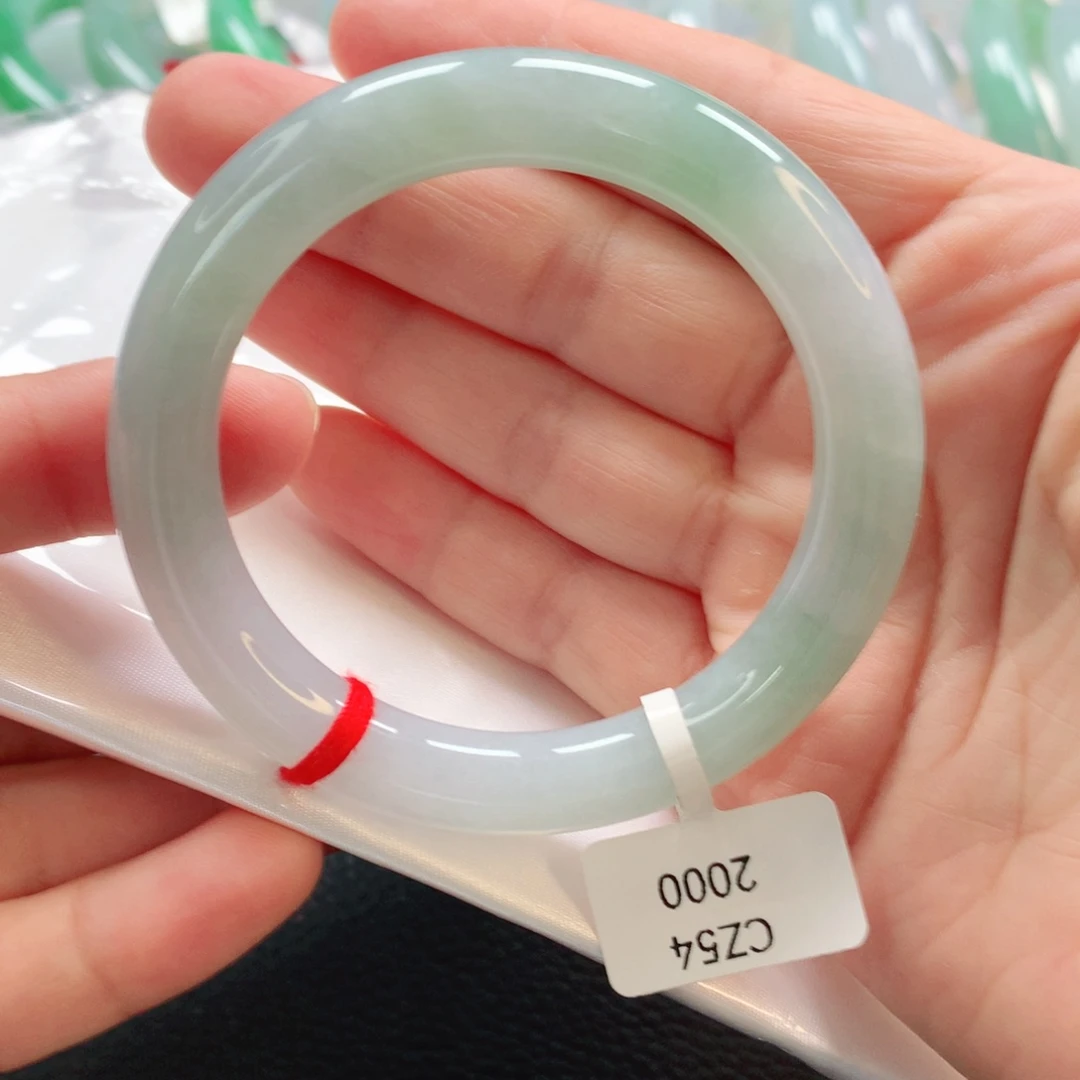 翡翠手镯未镶嵌54圆