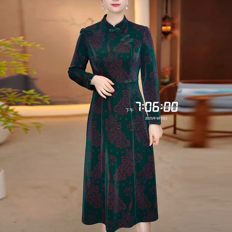 高端时尚复古国风印花立领连衣裙2025秋季新款气质显瘦中长款裙子