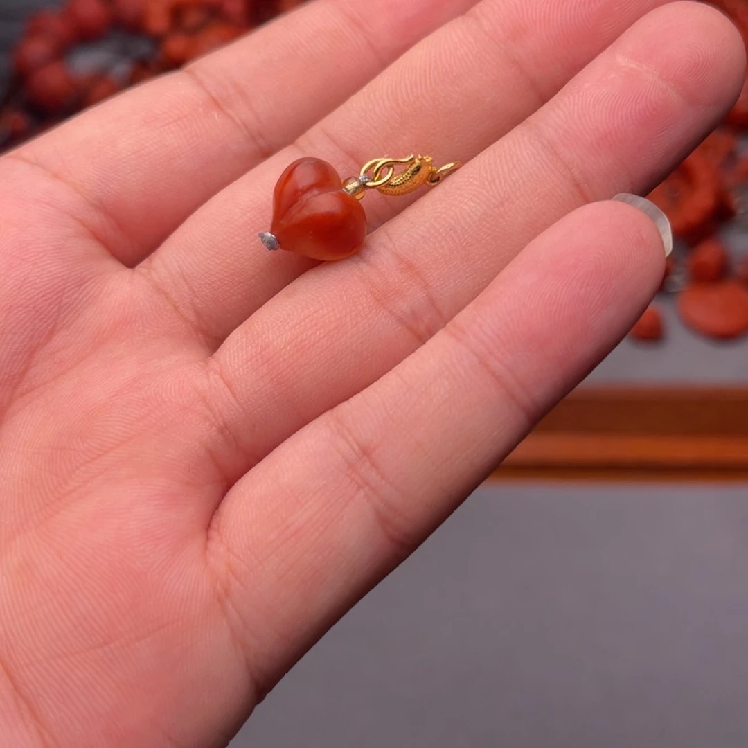 未镶嵌配饰南红玛瑙