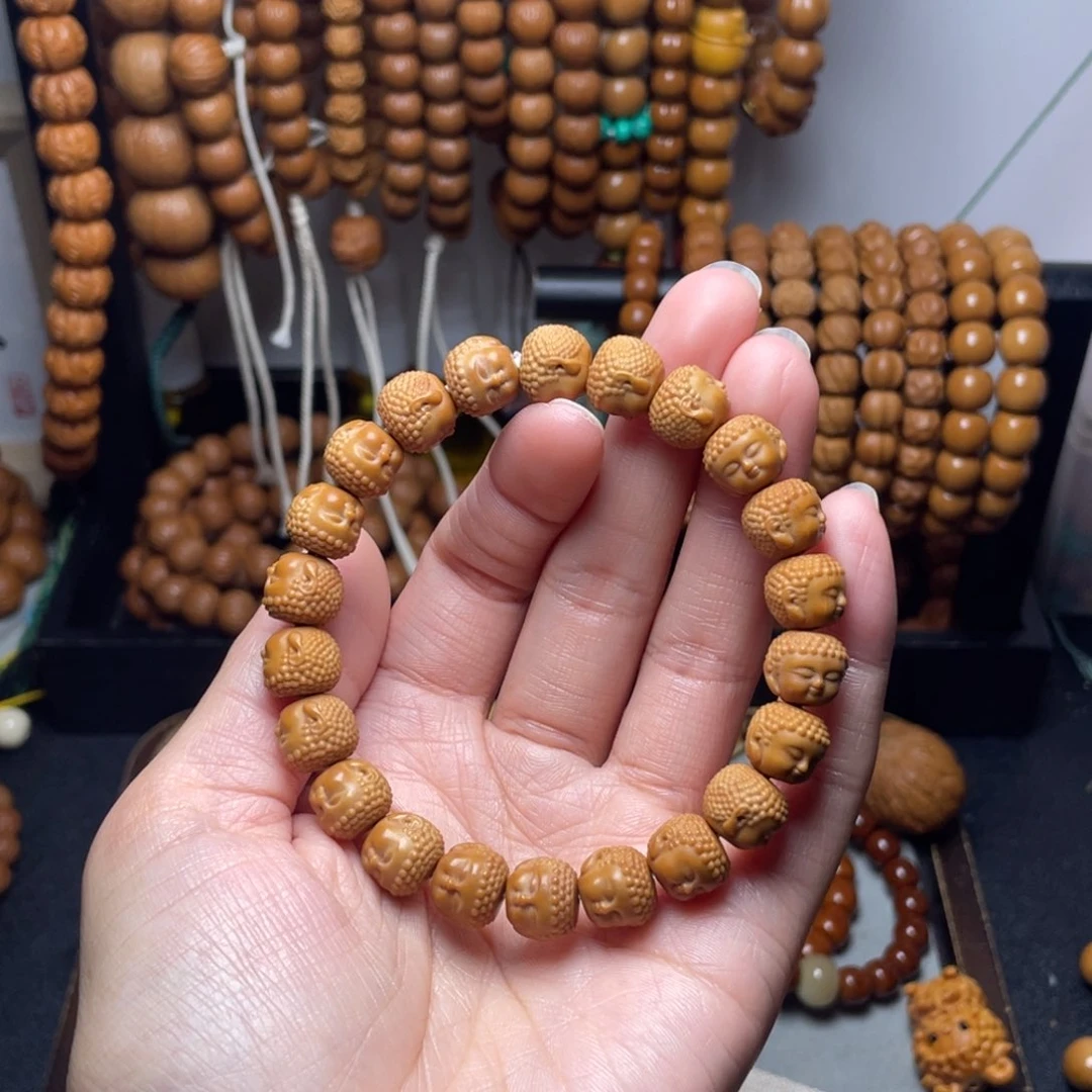 吊坠猴头核桃宝宝佛
