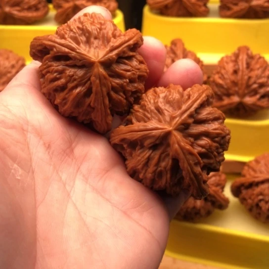 帅***板吊坠文玩核桃核桃