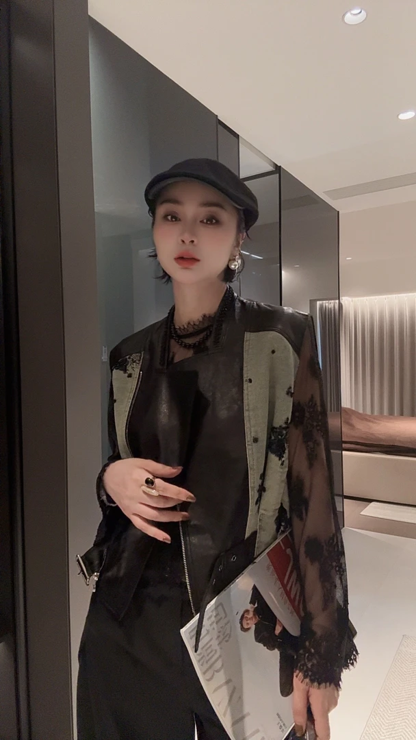 FANYE 2025早秋新款设计感重工珠珠牛仔拼接皮马夹8A9091