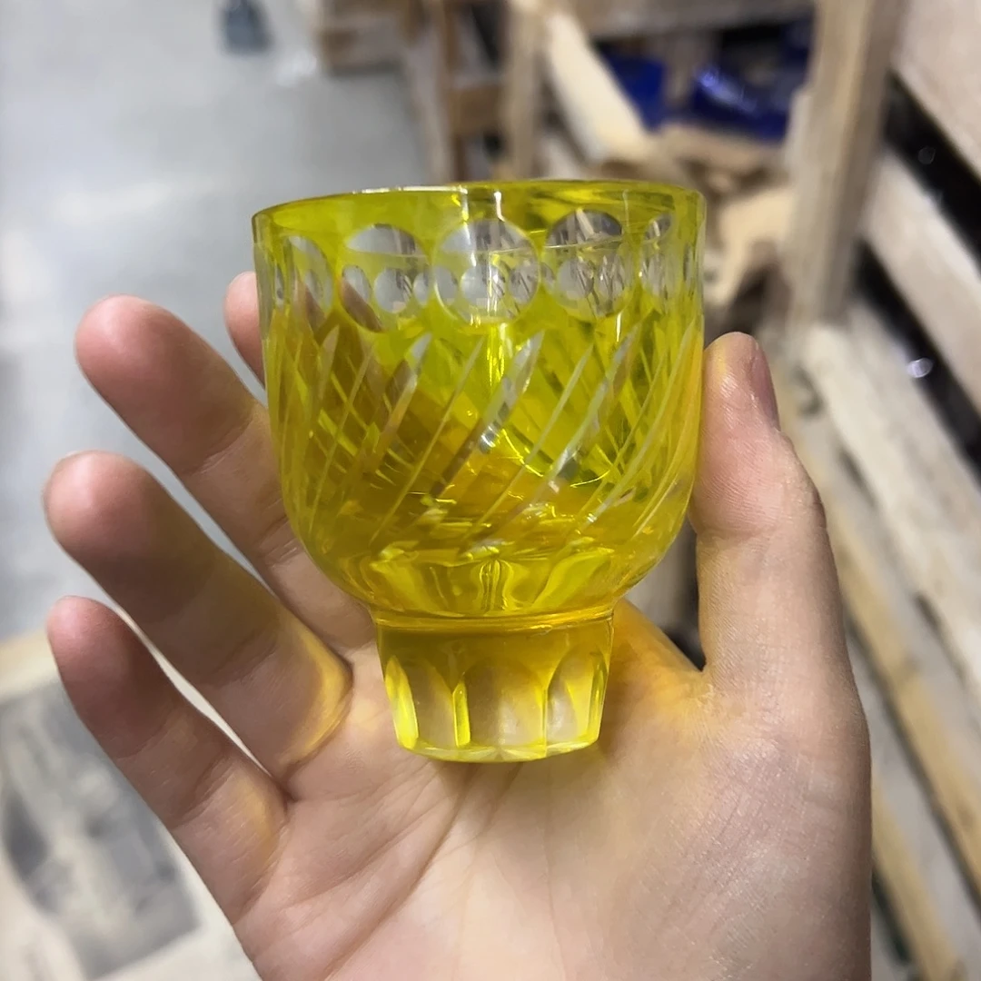 平底款水晶玻璃微瑕一个