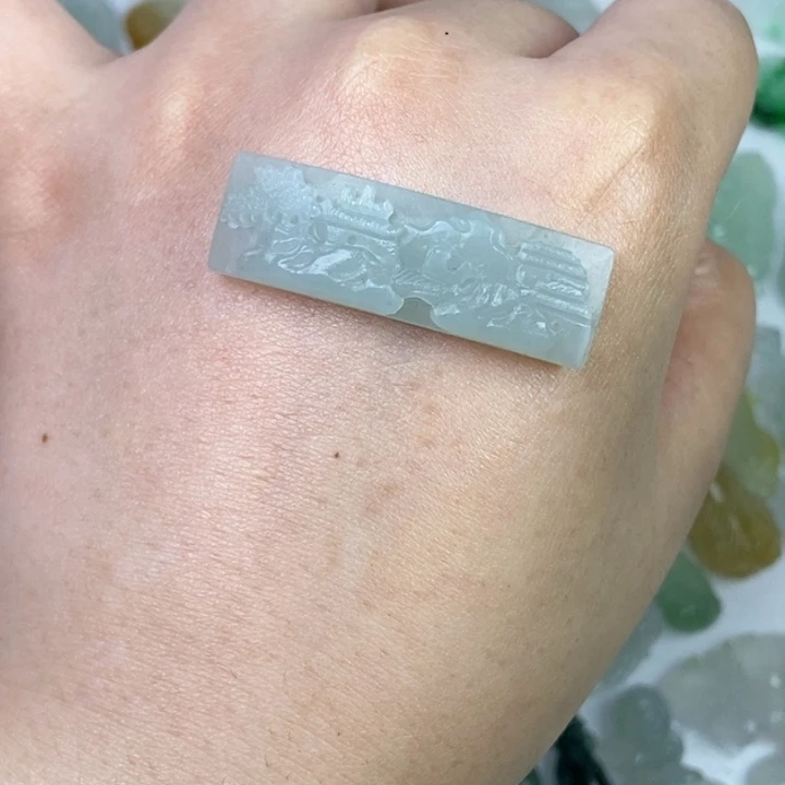 定制翡翠未镶嵌手牌