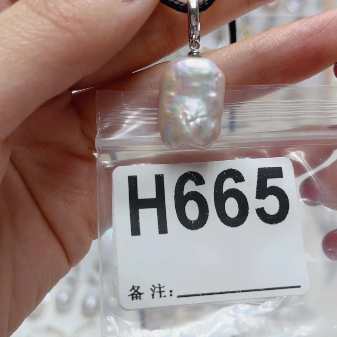 未镶嵌颈饰淡水珍珠