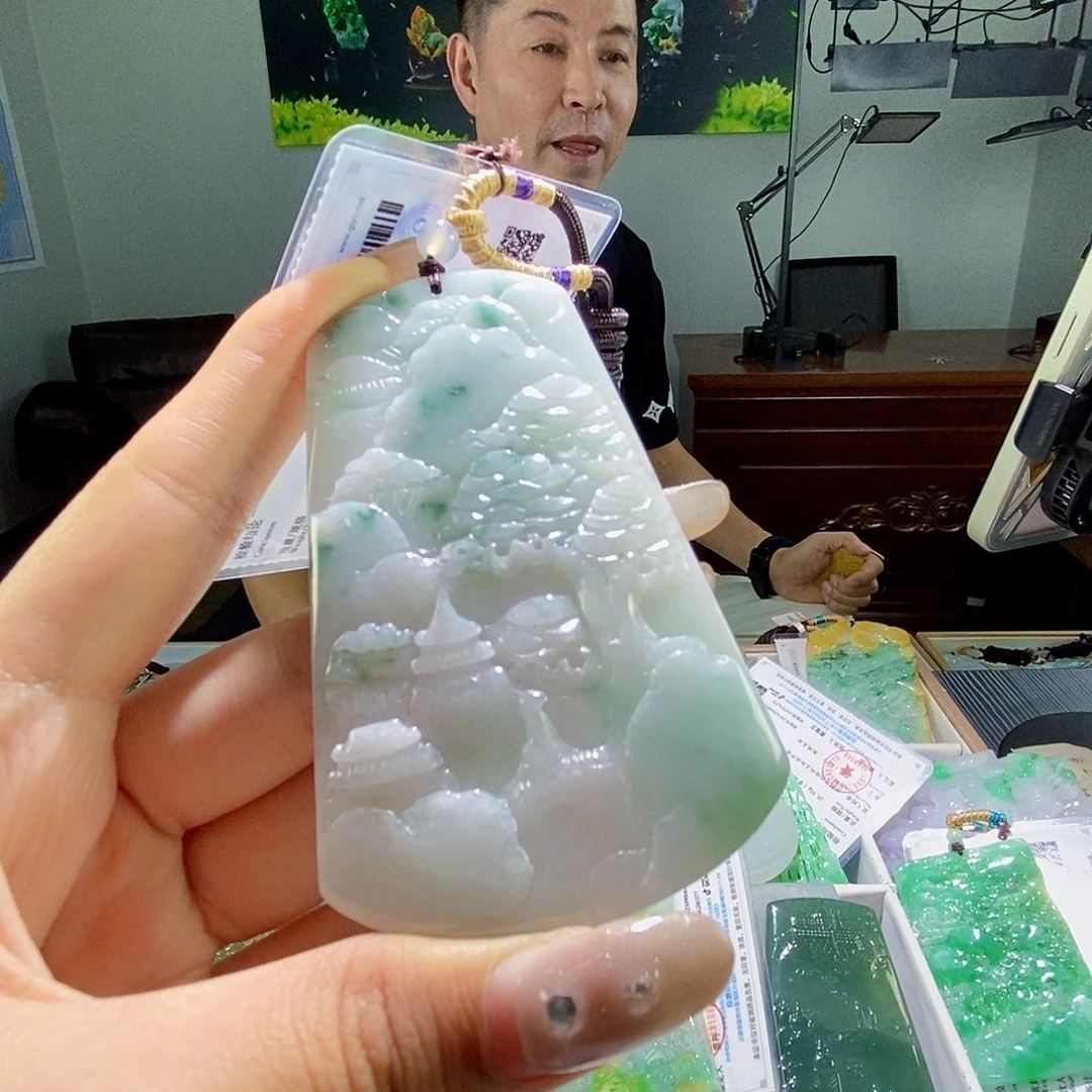 颈饰未镶嵌翡翠翡翠