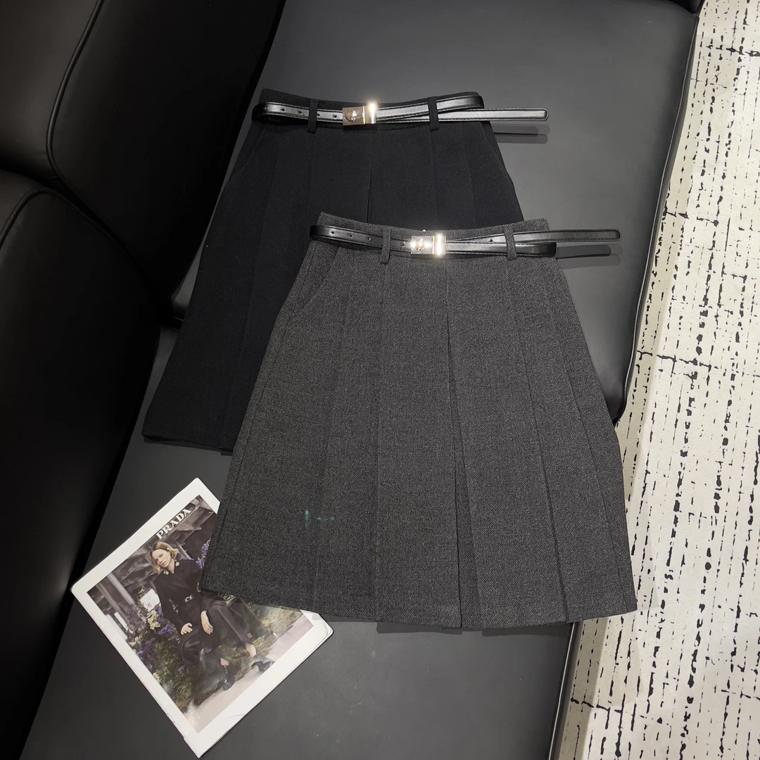 KW【又挖到宝】南油新款学院风高腰显瘦A字百褶半身裙秋冬中长裙