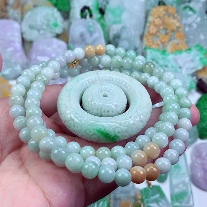 吊坠(不含链)未镶嵌翡翠