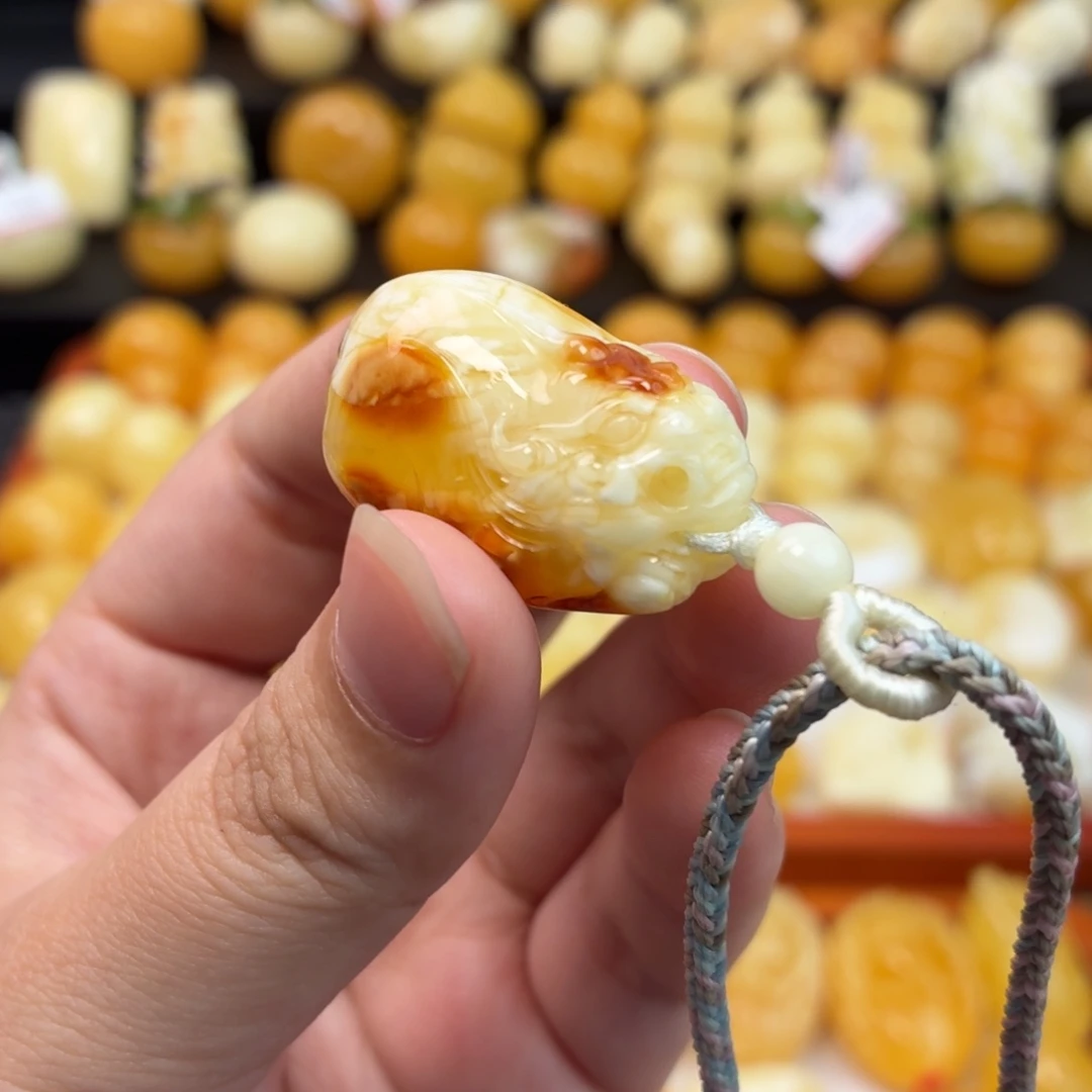 蜜蜡未镶嵌毛衣链蜜蜡