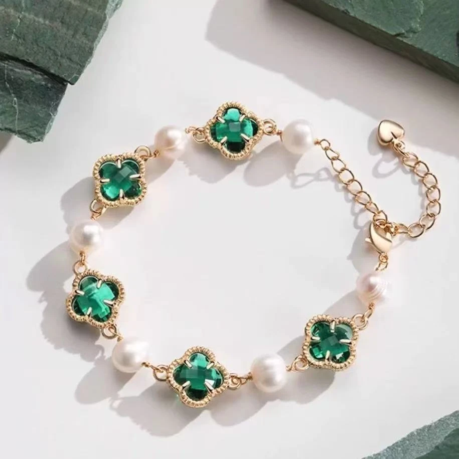 94  绿色四叶草珍珠手链