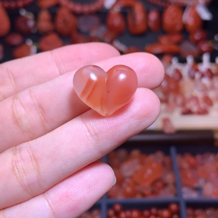南红玛瑙未镶嵌珠宝半成品屁桃
