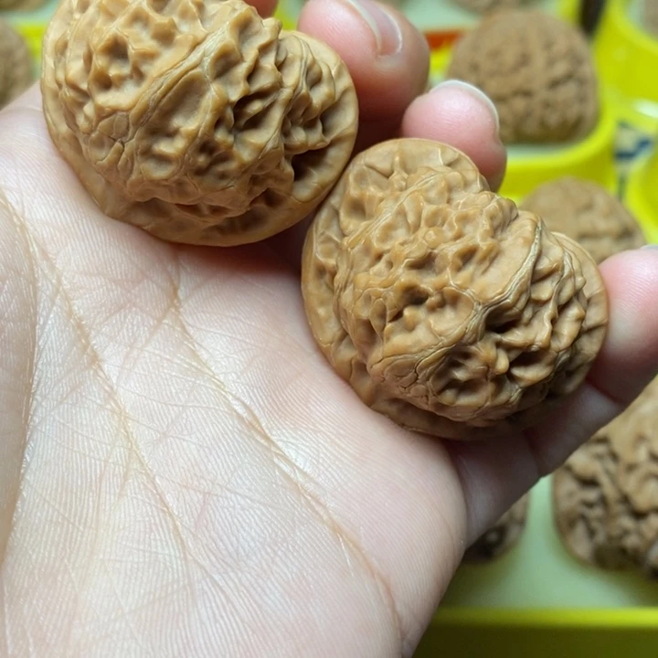 文玩核桃爱心宫灯39