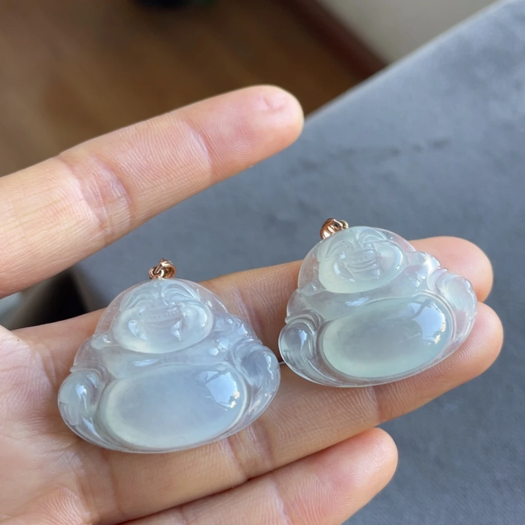 翡翠18K金镶嵌颈饰佛公