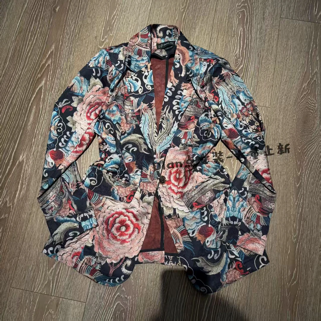 DD25年春季新款气质复古印花西服8001