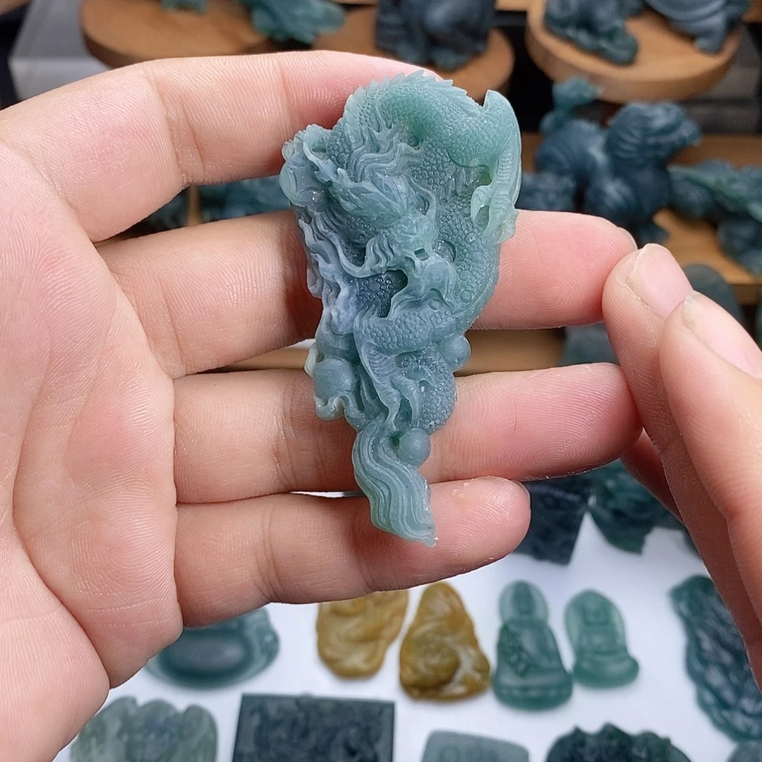 定制翡翠未镶嵌龙牌