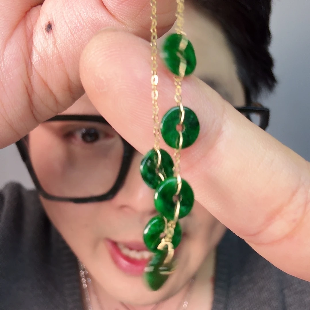 翡翠18K金镶嵌颈饰一件